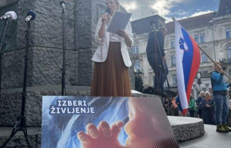 V Ljubljani protestirali proti pravici do splava