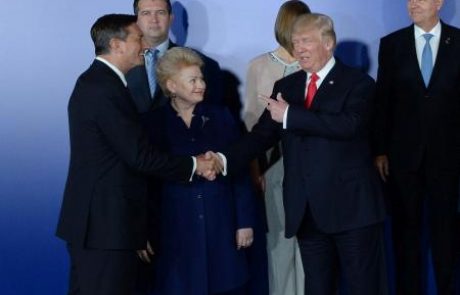 Pahor v Beli hiši? Ali Trump pri njem?