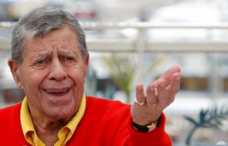 Umrl je komik Jerry Lewis