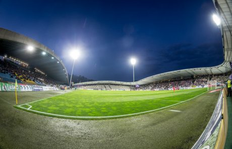 Nogometašu NK Maribor ponudili 50 tisočakov za slabo igro