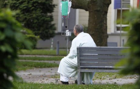 Dvomljivo, ali Cerar sploh ve, kako je z bolnišnicami