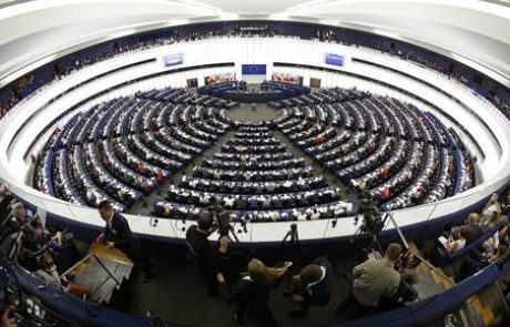 Nadomestilo evropskim poslancem: veliko opozoril, a nobenega odziva