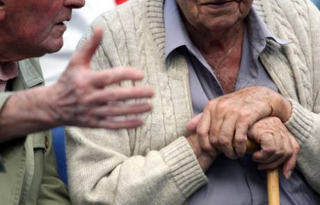 Na računu upokojencev bo v naslednjem letu nekaj evrov več