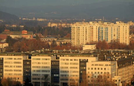 Skladu v odkup ponujajo 233 stanovanj