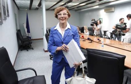 Strokovna direktorica Pfeiferjeva na rešetu strokovnih kolegov