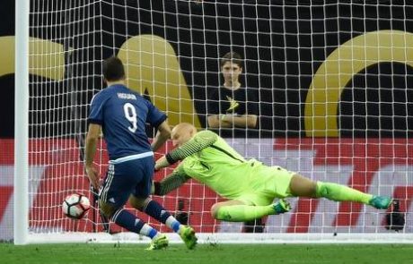 Copa America: Messi v zgodovino, Lavezzi v bolnišnico (VIDEO)