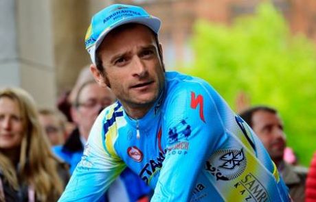 Michele Scarponi podlegel poškodbam