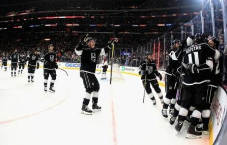 NHL: Kralji s podajo Anžeta Kopitarja po podaljšku premagali Colorado (VIDEO)