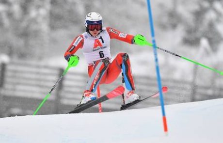 Slalom v Kitzbühlu: Hirscher na prvi progi sekundo zadaj