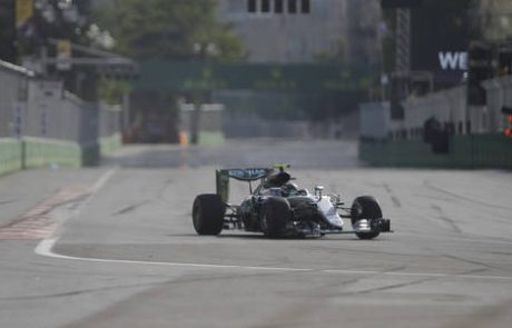 Rosberg zmagovalec prve dirke v Bakuju