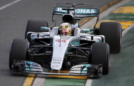 Hamilton dobil prve kvalifikacije sezone