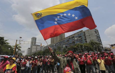 Na protestih v Venezueli huje ranjen mladoletnik