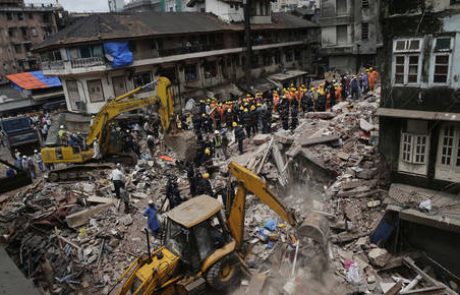 Zrušena stavba v Mumbaju zahtevala smrtne žrtve