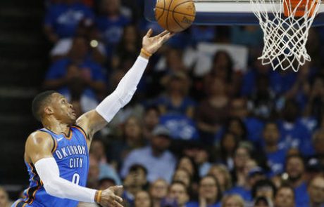 NBA: Westbrook sezno odprl s trojnim dvojčkom (VIDEO)