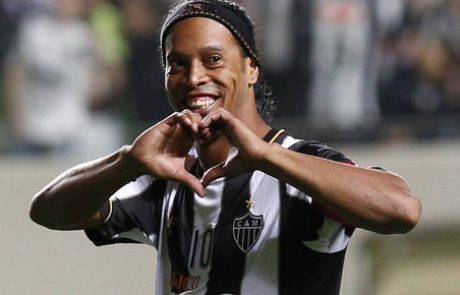 Ronaldinho se ne gre več (VIDEO)