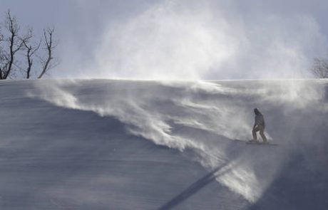 Moški smuk zaradi vetra preložen na četrtek