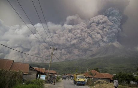 Na Indoneziji izbruhnil vulkan Sinabung