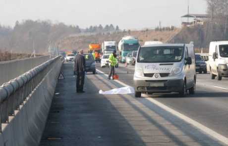 Umrla udeleženka sobotne prometne nesreče pri Imenem