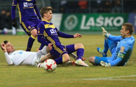 Nogometni derbi V ŽIVO – Maribor : Olimpija 1:0 (2. polčas)*