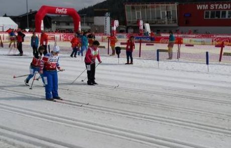 Tri nove medalje za Slovenijo na zimskih igrah specialnih olimpijcev