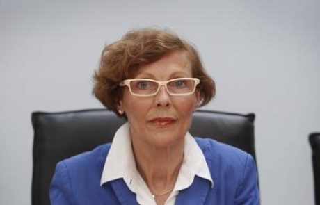 Pfeiferjeva ravnala prav