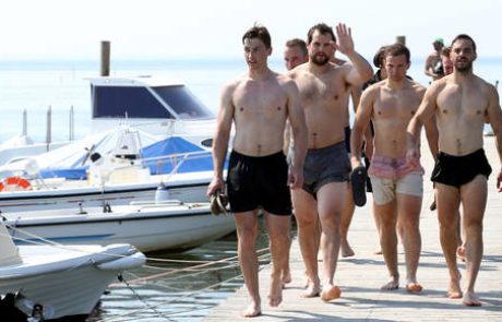 Nekoč na Gajserjevem motorju, zdaj trpljenje na plaži (FOTO)