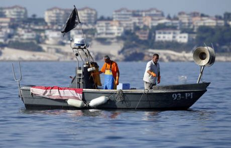 Hrvati si s školjkami prisvajajo Piranski zaliv