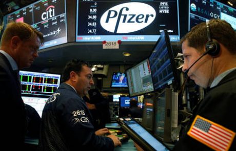 Pfizer kupil še enoto za antibiotike AstraZenece