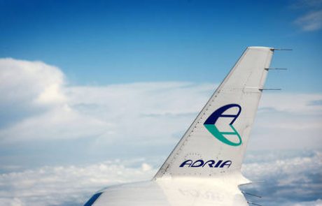 Rusi z Adrio Airways v pogovorih za dobavo 12 suhojev