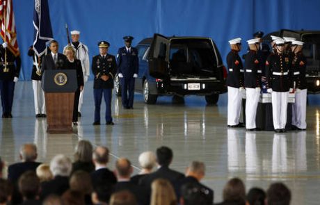 Preiskava Bengazija ne bo zrušila Hillary Clinton