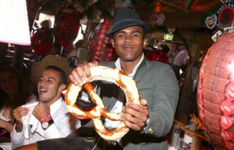 Douglas Costa že v Torinu