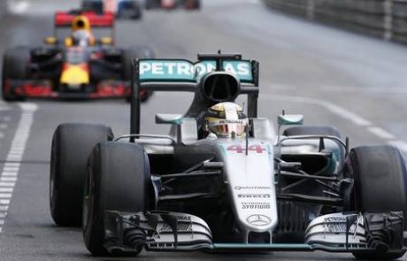 F1: Hamilton najboljši na monaški dirki