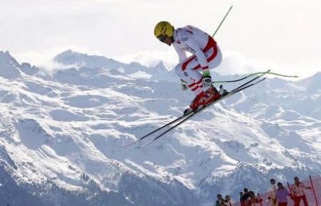 Alpska kombinacija: na slalomu vodi Aerni, Čater tretji po smuku! (v živo)