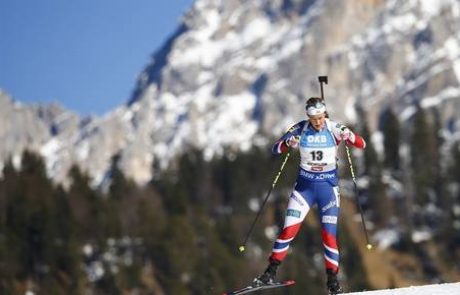 Laura Dahlmeier znova razred zase, Gregorinovi streljanje odneslo deseterico