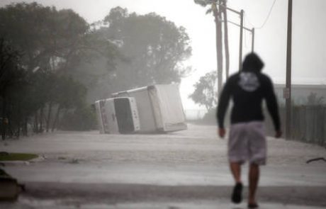 Oslabljena Irma pustošila po Floridi