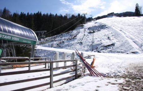 Občini z »buldožerjem« do Starega vrha