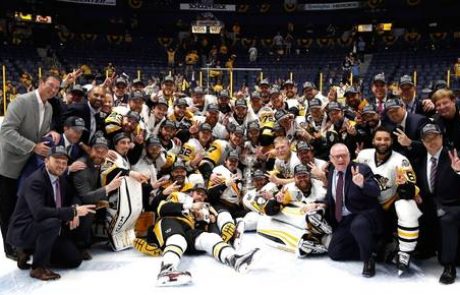 Pittsburgh in Lemieux dočakala Stanleyjev pokal št. 5