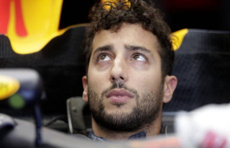 Ricciardo najprej kazal sredinec, nato prehitel vse