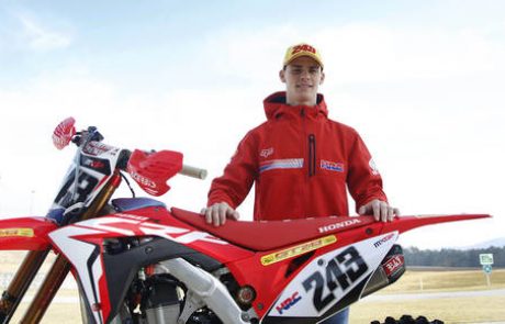 Tim Gajser: Prestol bo osvojil, kdor bo dirkal z glavo