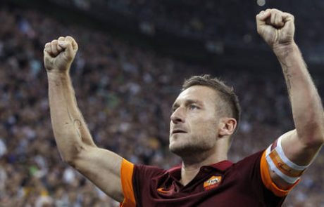 Totti potrdil slovo od Rome, ne tudi od nogometa