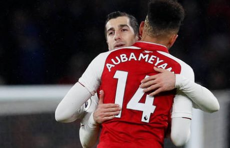 Niz derbijev bosta odprla Tottenham in Arsenal