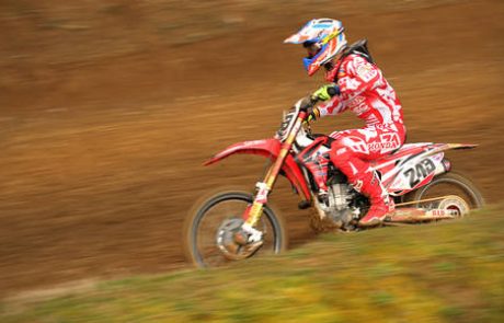 Tim Gajser bo težko že danes svetovni prvak