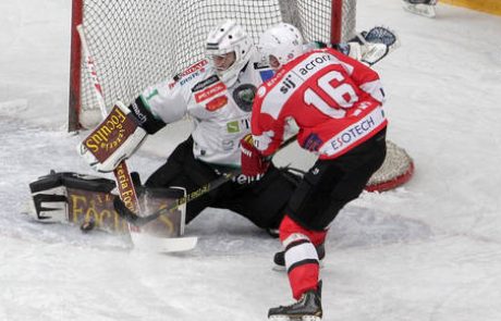 Jeseničani in Ljubljančani brez muk v pokalni polfinale