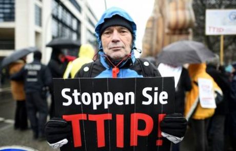 »TTIP bo nekaj časa v zamrzovalniku«