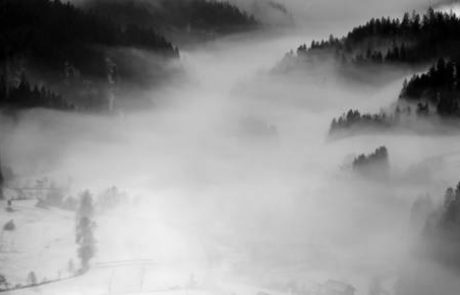 Meja sneženja se spušča, vremenskih nevšečnosti vse več