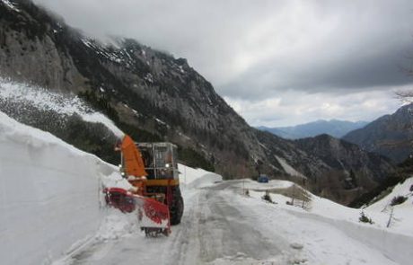 V višjih predelih Gorenjske sneži