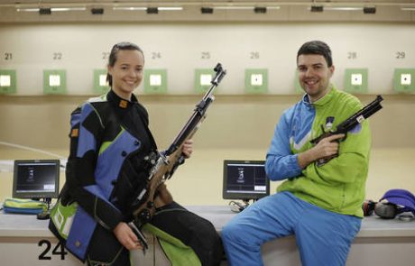 Živo, Kevina in druščino bo spodbujal tudi Rajmond