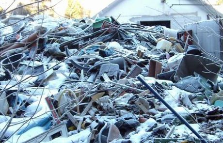 Alpe Adria Green opozarja na nedovoljeno odlagališče odpadkov v Mojstrani