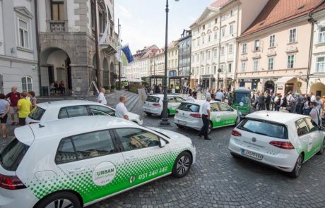 Ljubljana kupila 20 golfov, zdaj ne vedo kaj bi z njimi