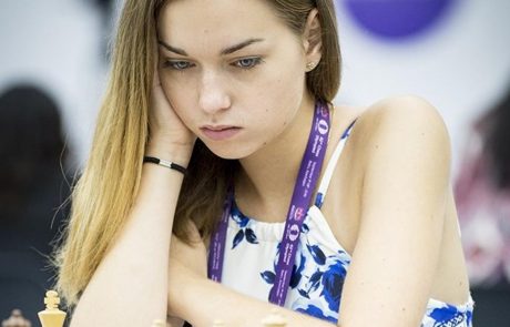 Šahistka Laura Unuk svetovna mladinska prvakinja do 18 let